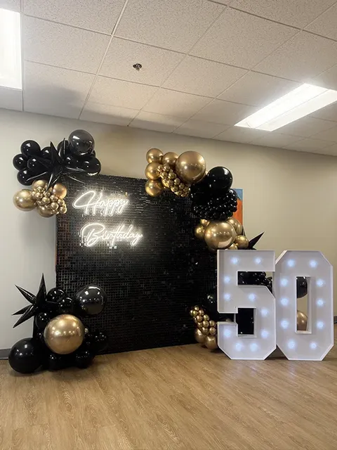 50th Birthday Balloon Decorations: Elegant Ideas
