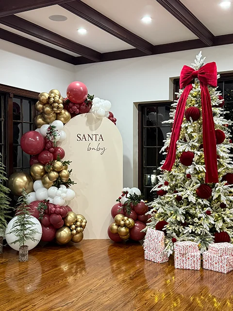 Christmas Party Balloon Decor Ideas — Festive & Elegant