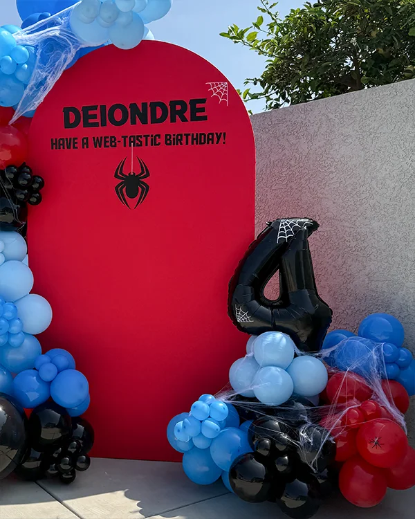 Deiondre's 4th Birthday — Birthday balloon decor detail Manhattan Beach