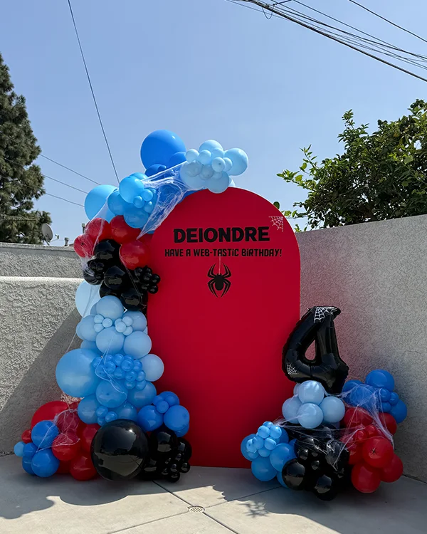 Deiondre's 4th Birthday — Birthday balloon decor detail Manhattan Beach