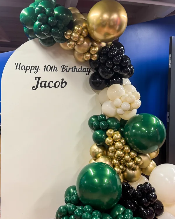 Jacob's 10th Birthday at Sky Zone Alhambra — Birthday backdrop and garland in Alhambra