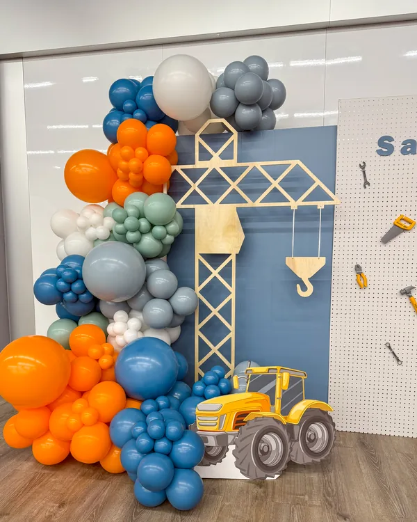 Samvel's Music-Themed Birthday in Pasadena — Birthday balloon decor detail Pasadena